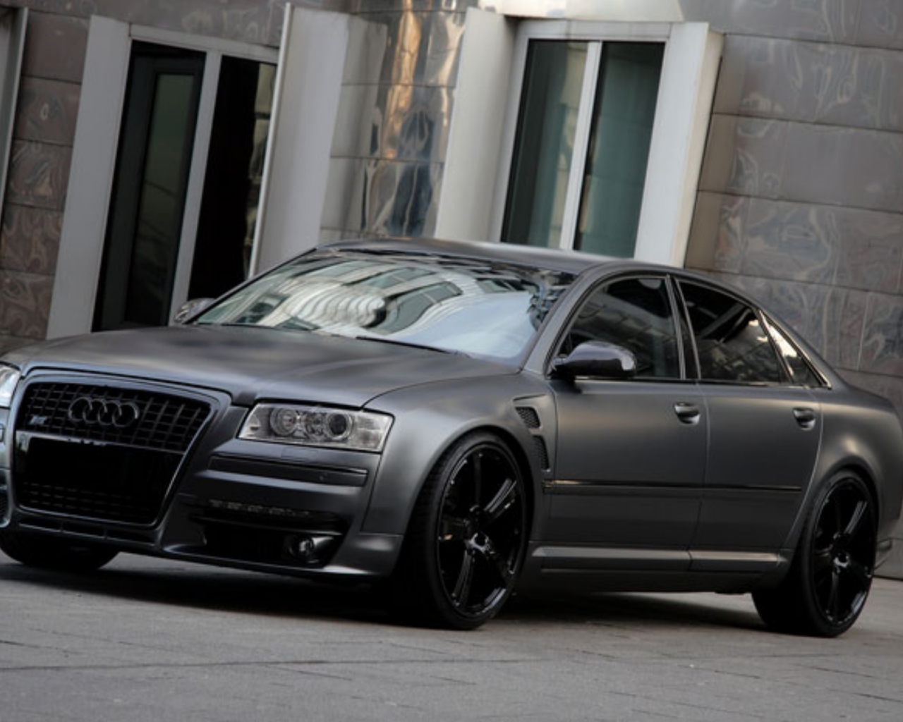 Новый автомобиль Audi s8