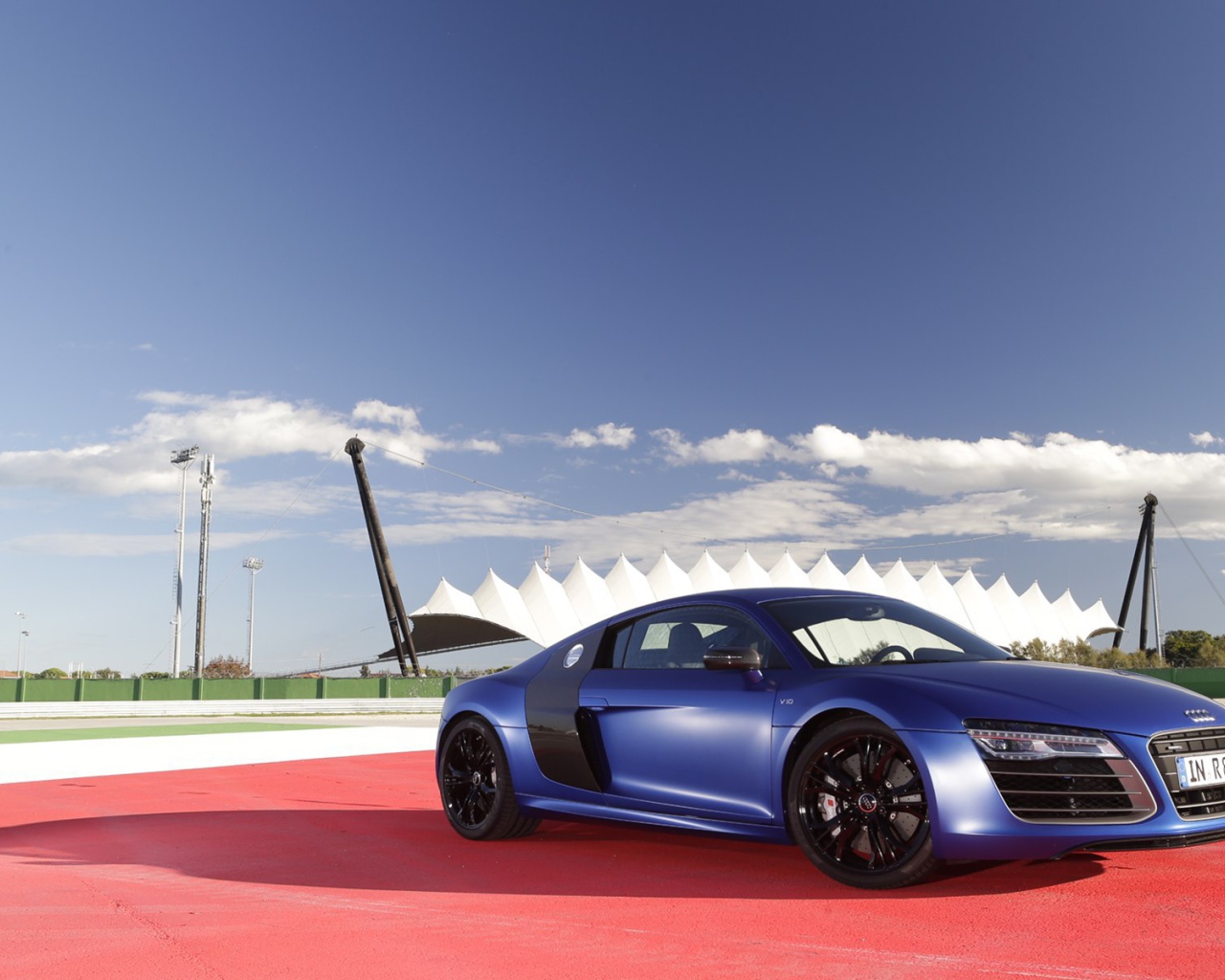 Фото автомобиля Audi 2014