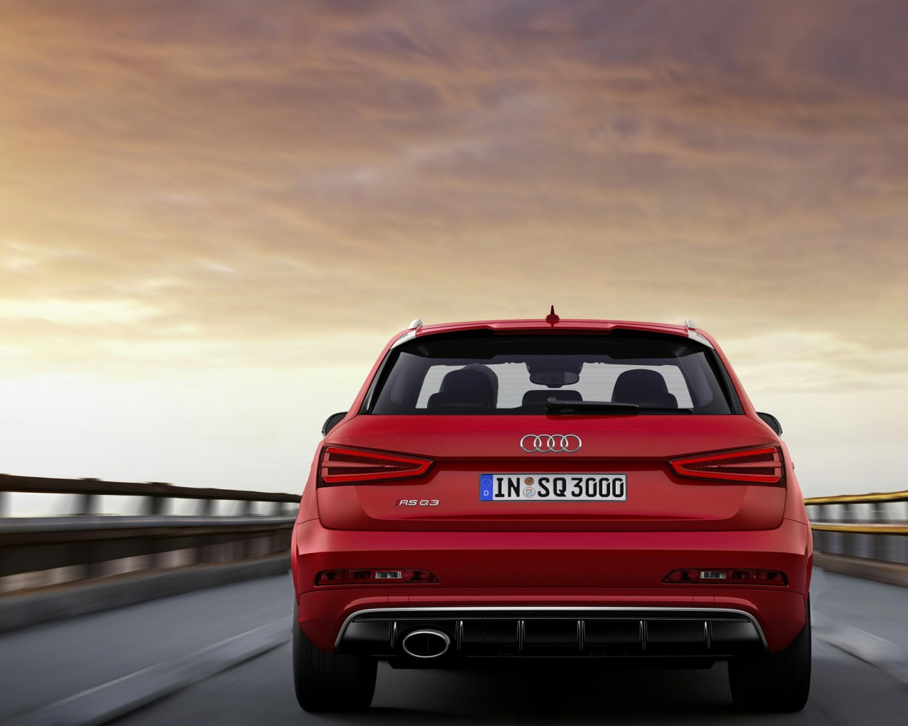 Надежная машина Audi RS Q3 2014 года