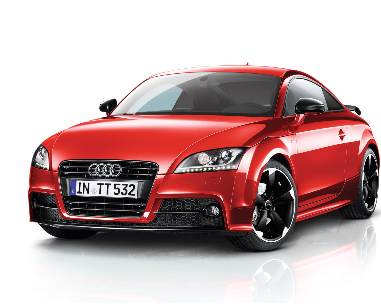 Надежная машина Audi TT 2014 года