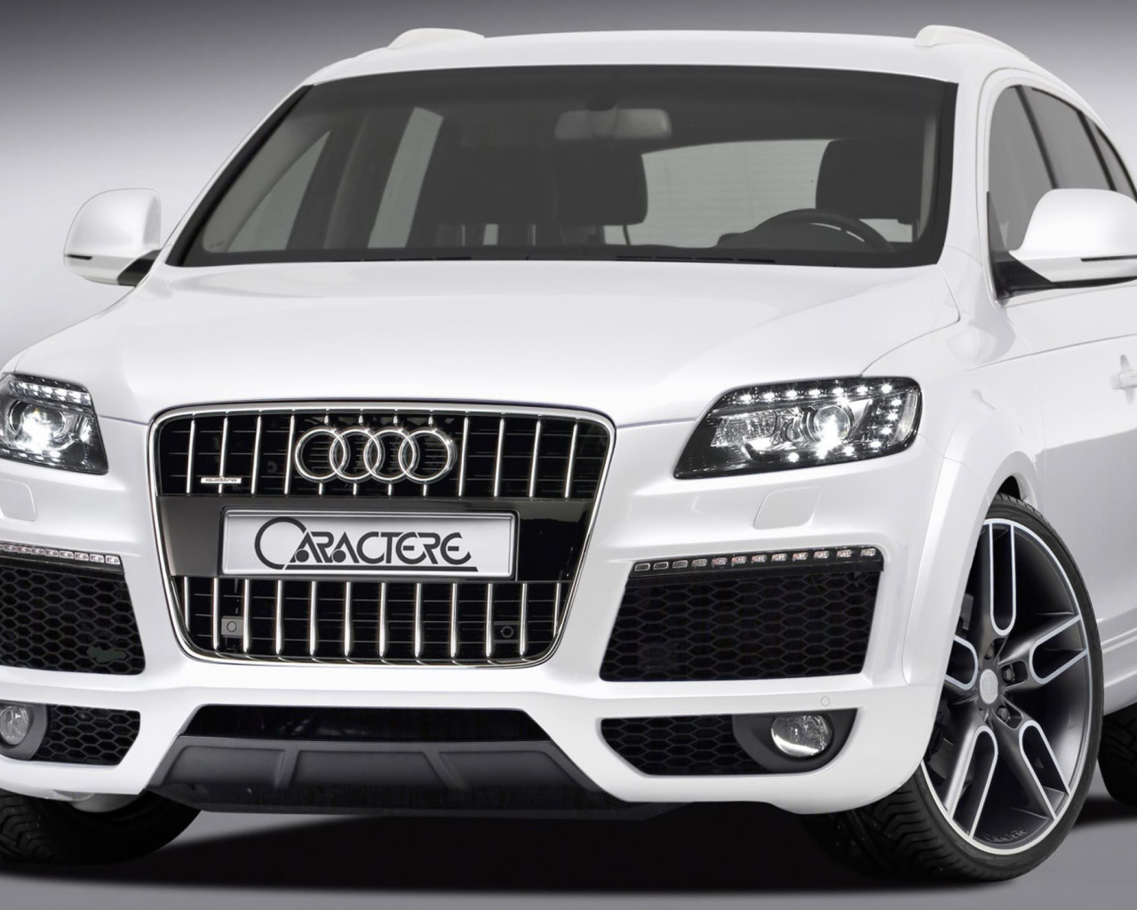 Надежная машина Audi q7