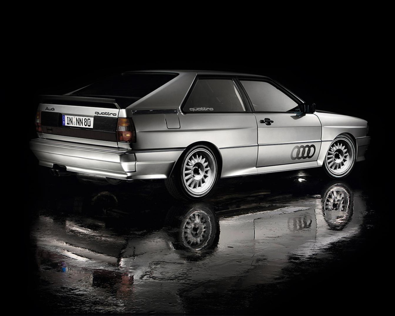 Надежный автомобиль Audi quattro