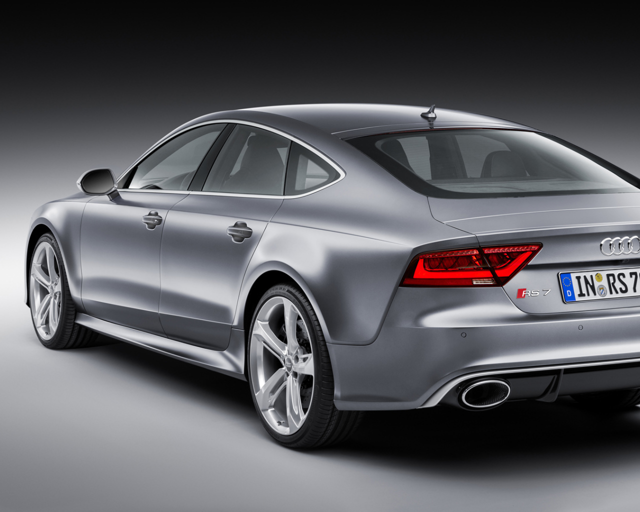 Тест драйв автомобиля audi rs7