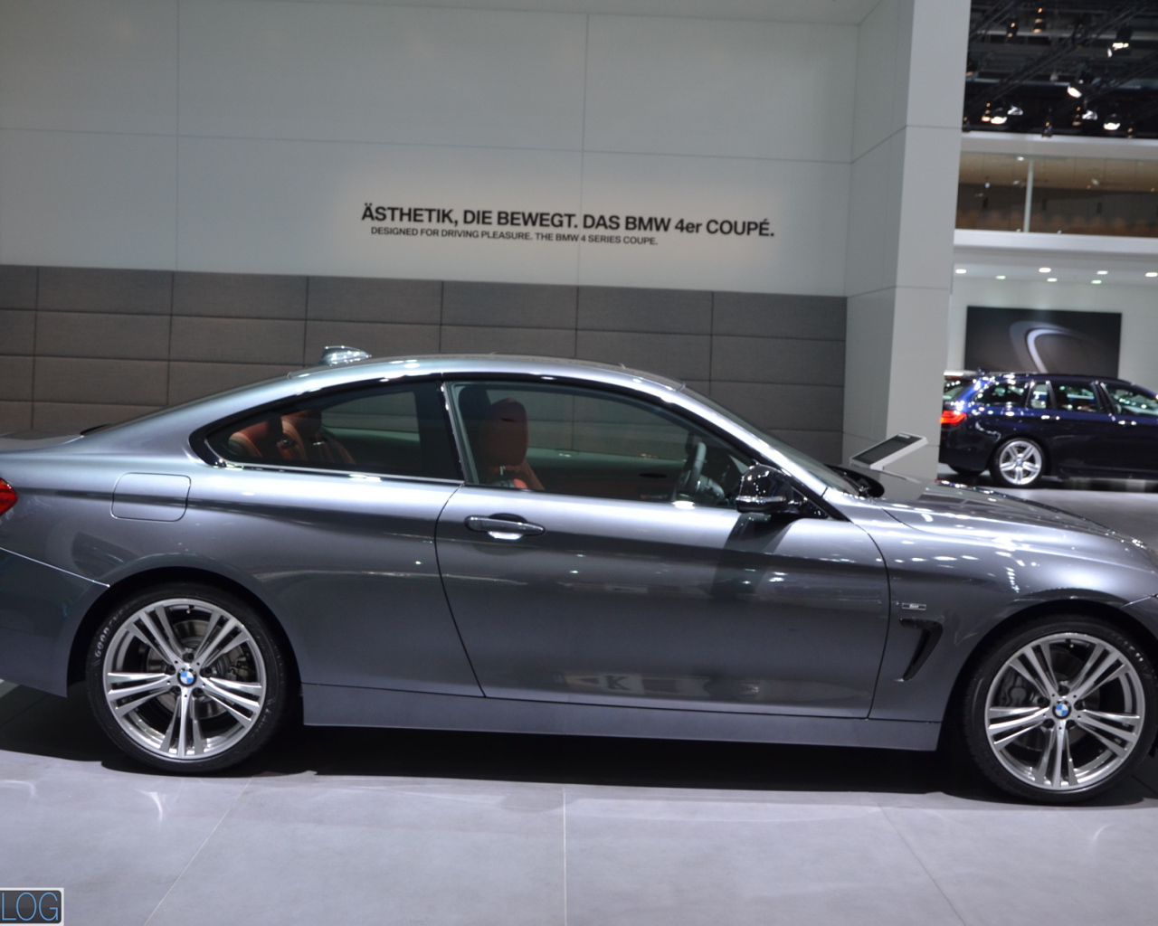 Автомобиль марки BMW модели 4-series 2014