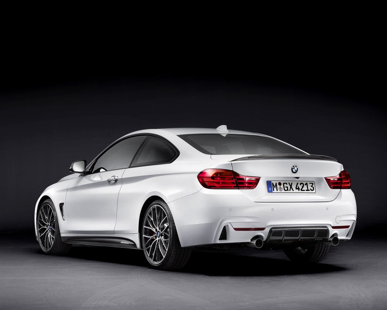 Новая машина BMW 4-series 2014 года