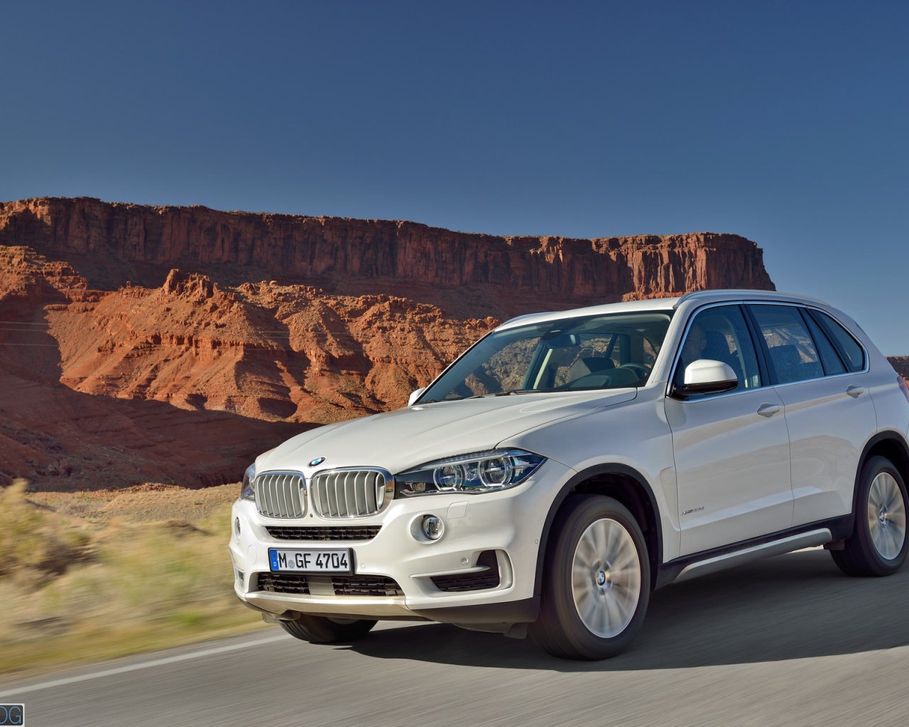 Новый автомобиль BMW X6 2014 года