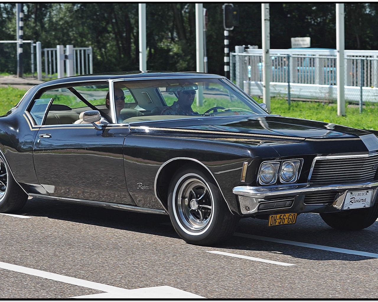 buick riviera 1971 в городе