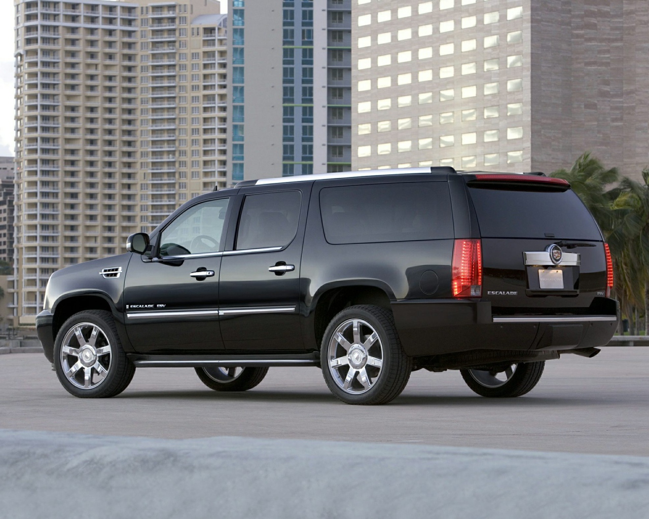 Король городских джунглей Cadillac Escalade 2014