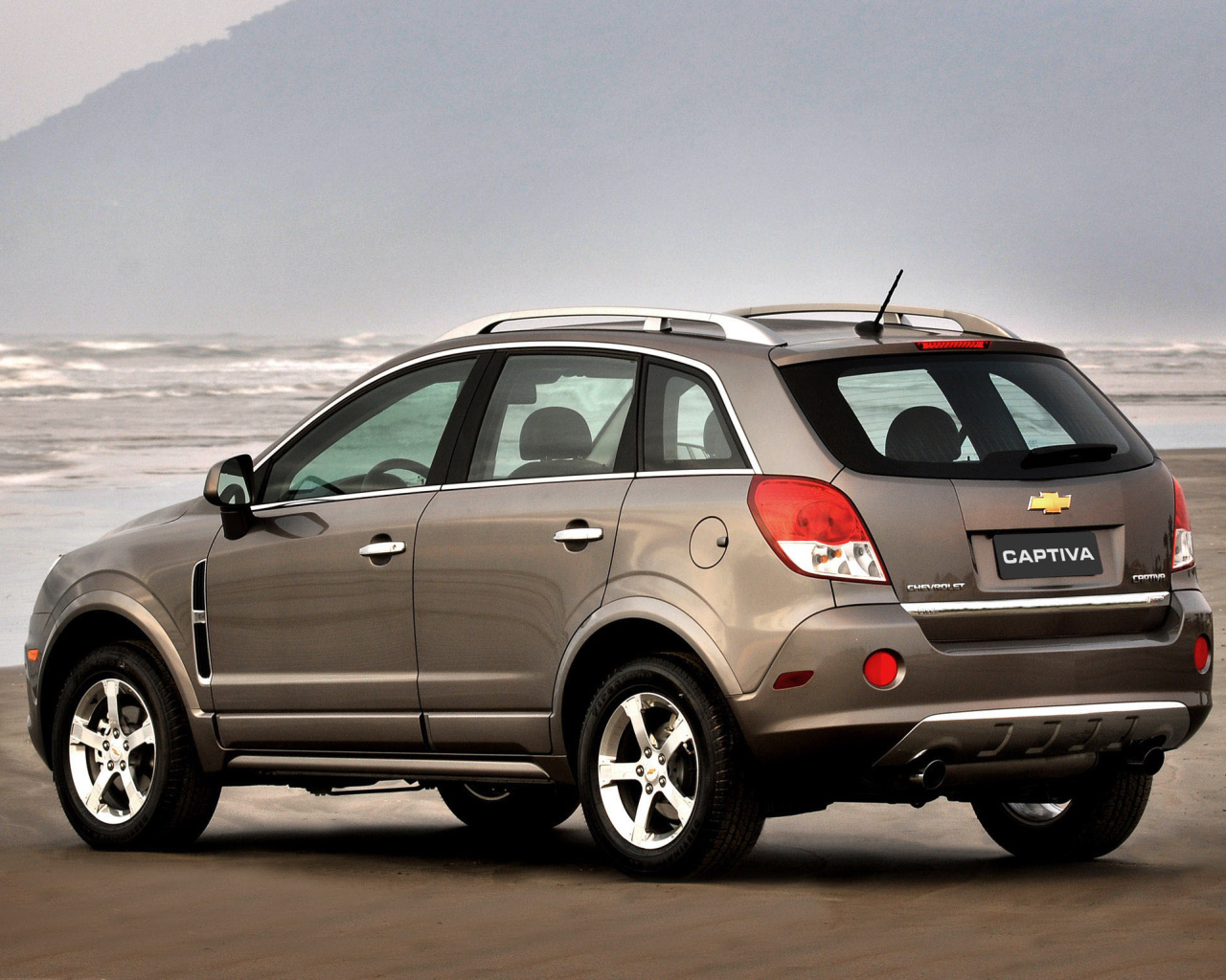 Тест драйв автомобиля Chevrolet Captiva 2014