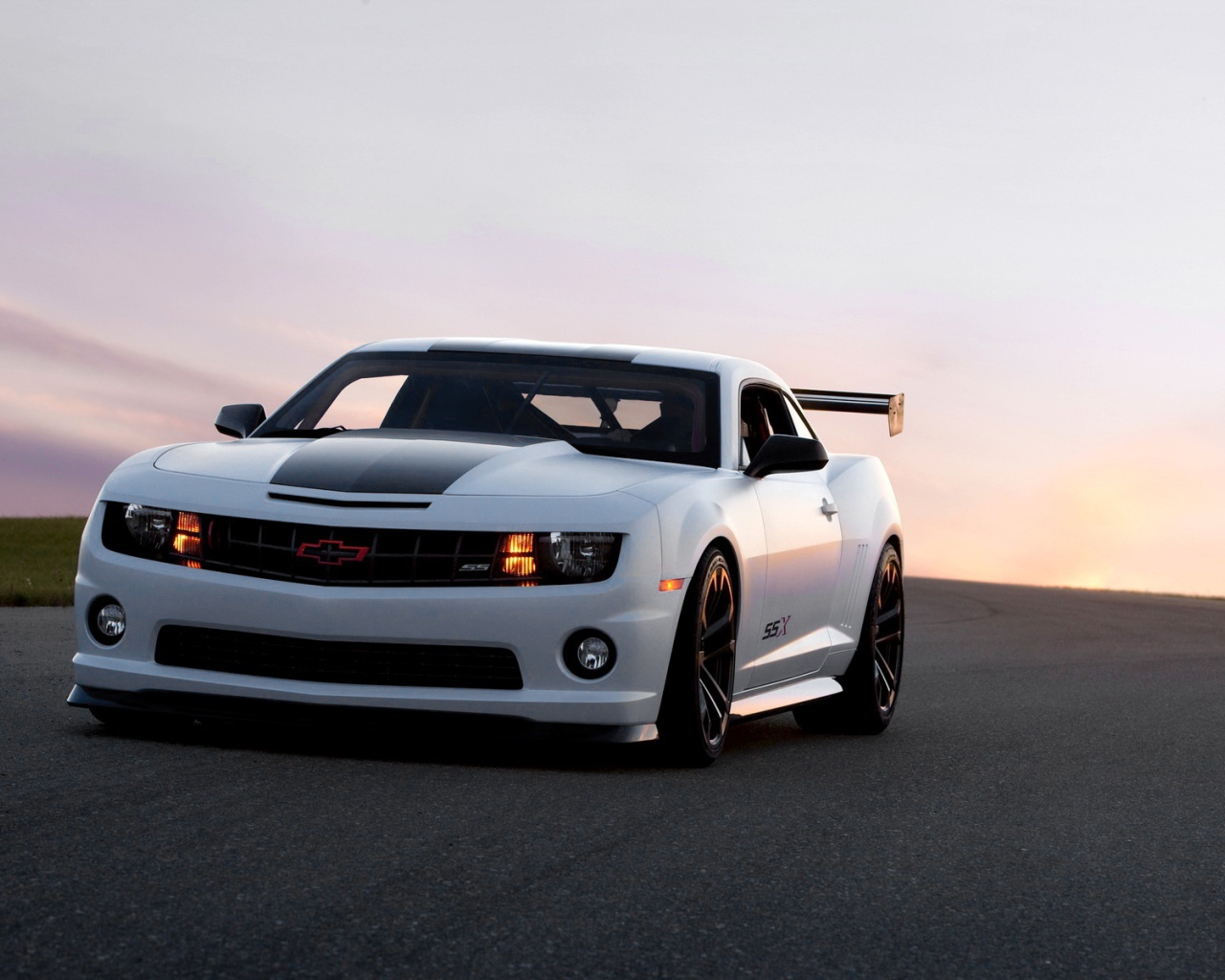 Автомобиль Chevrolet Camaro SSX