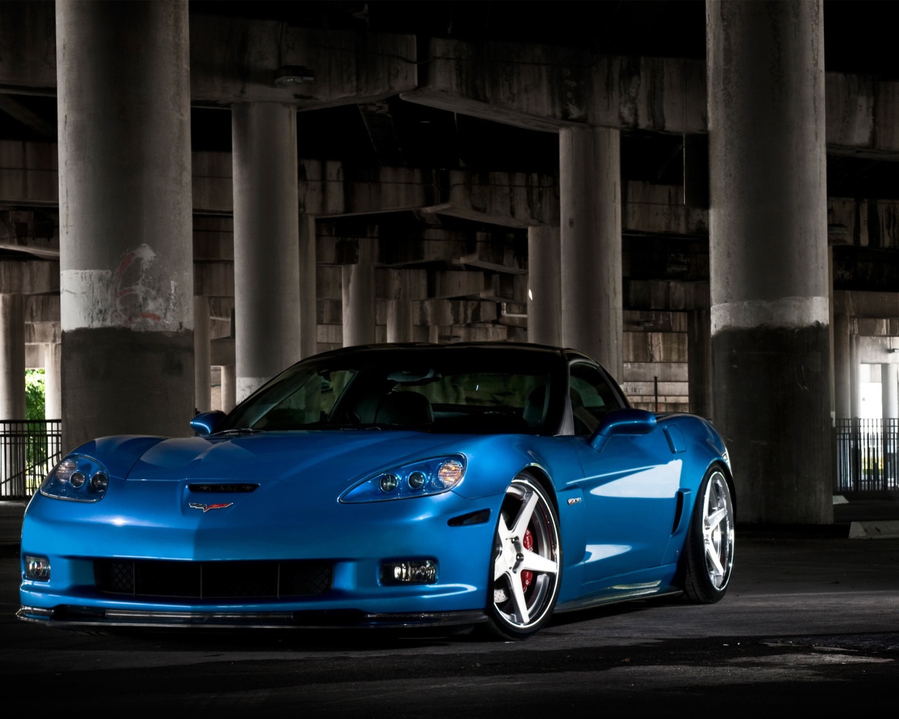 Автомобиль Chevrolet Corvette C6 ZR1