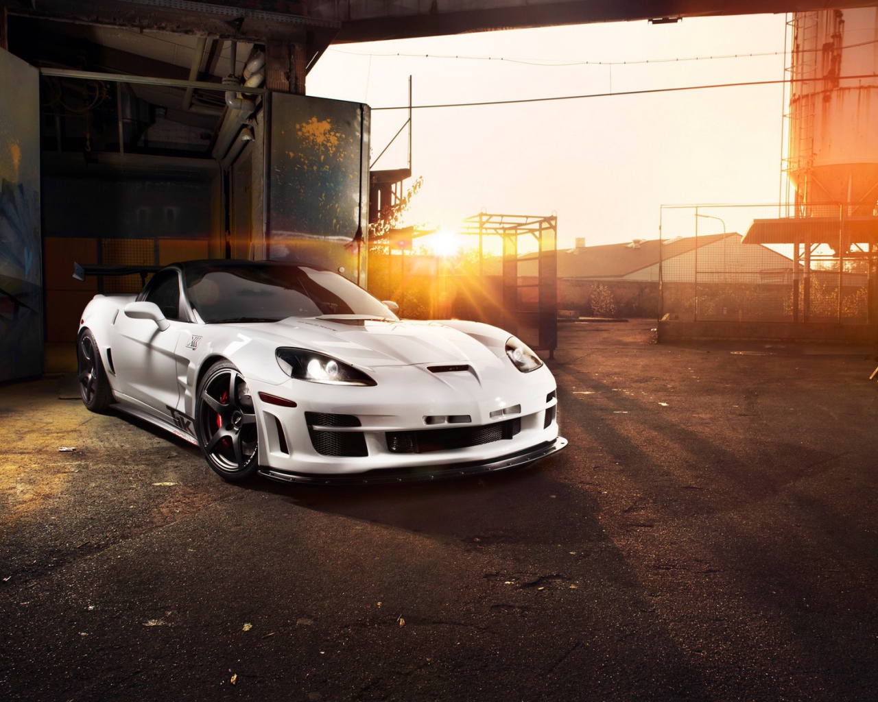 Белый Chevrolet corvettec 6 zr1