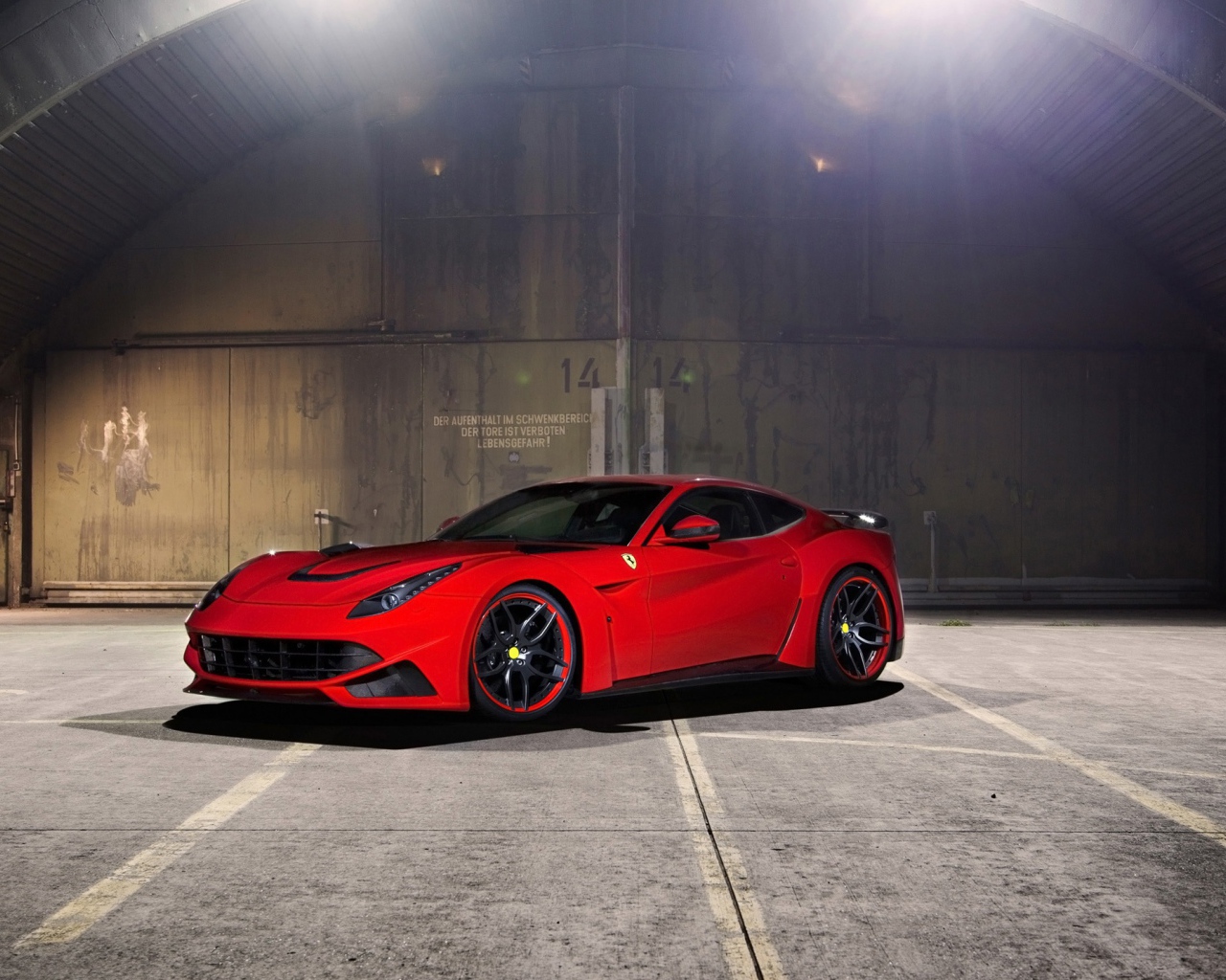 Дизайн Novitec Rosso Ferrari F12