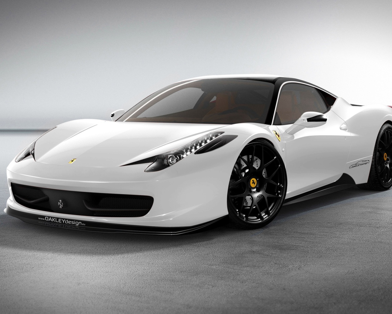 Окли дизайн Ferrari 458 Italia