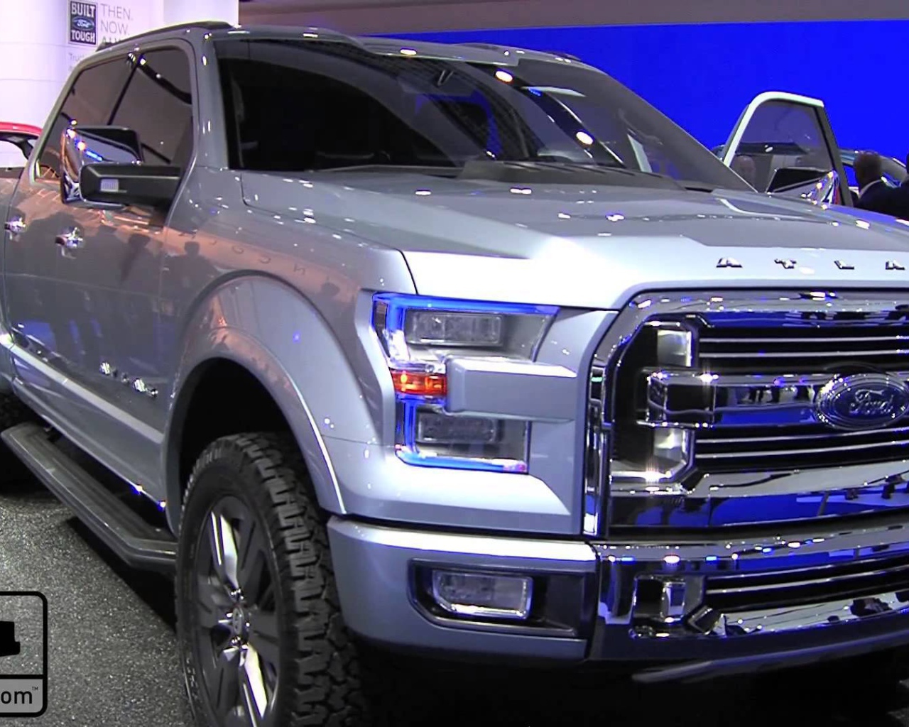 Красивый автомобиль Ford Atlas 2014