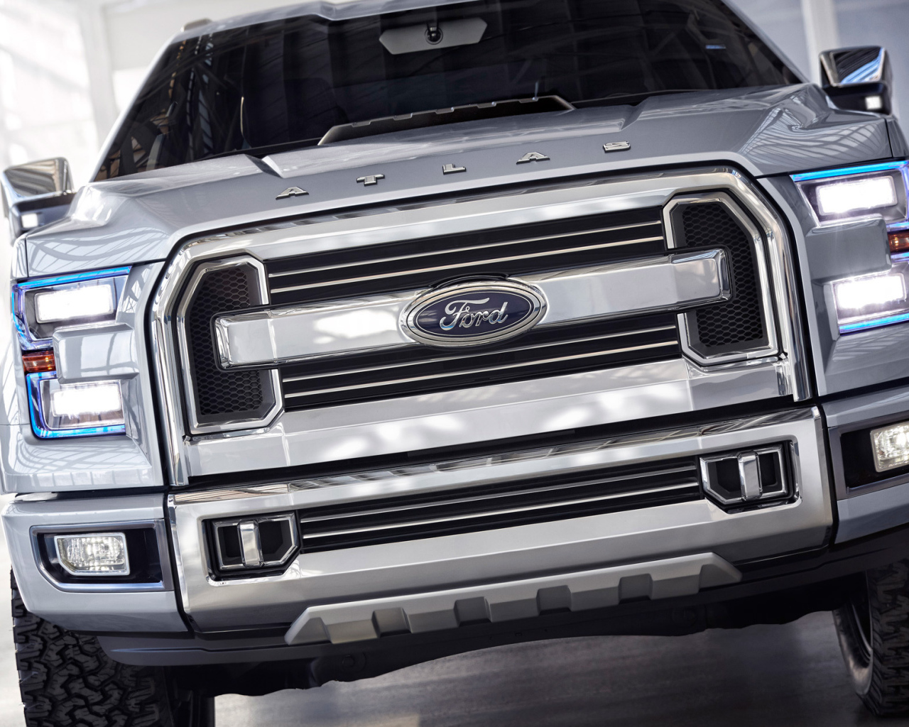 Новая машина Ford Atlas 2014