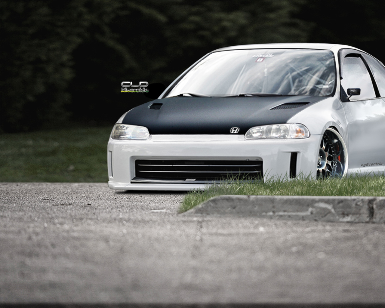 Красивый автомобиль Honda Civic 5D в Москве