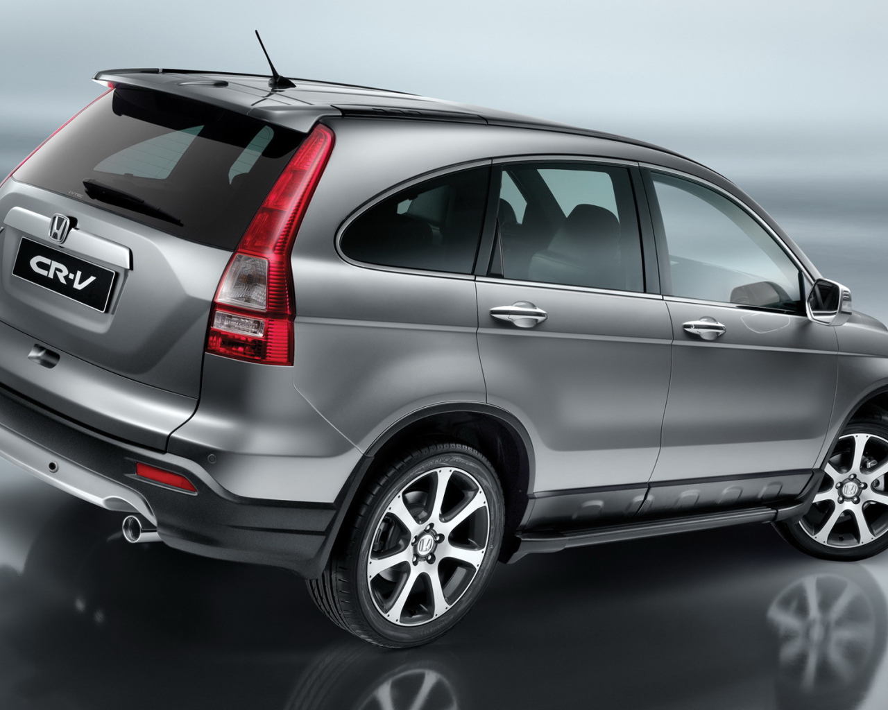 Надежная машина Honda CR V