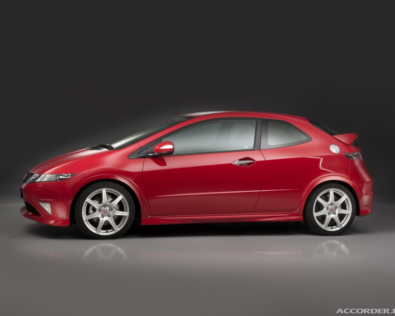 Надежный автомобиль Honda Civic 5D