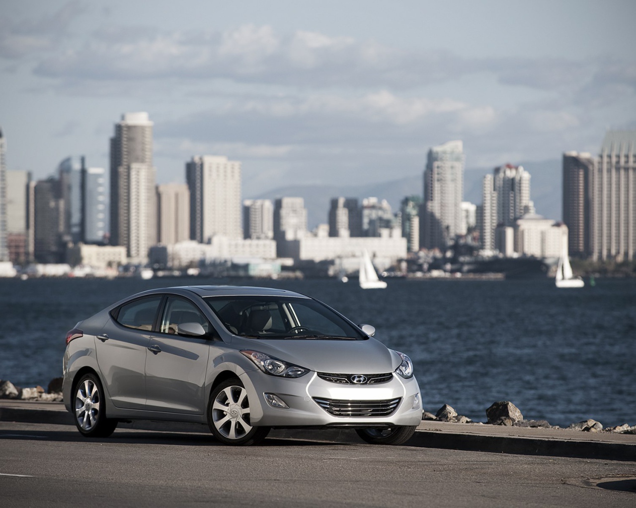 Надежный автомобиль Hyundai Elantra