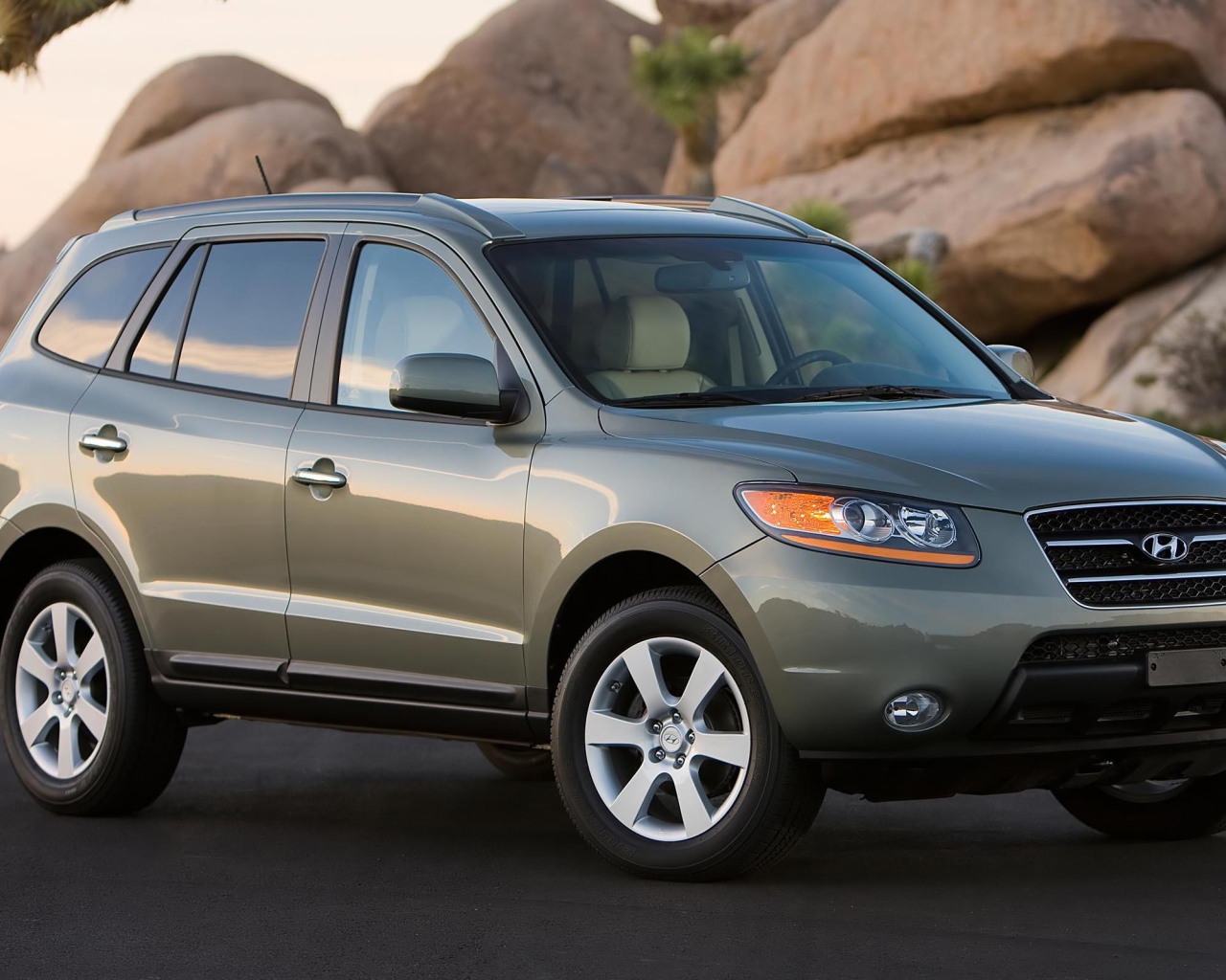 Надежная машина Hyundai Santa fe