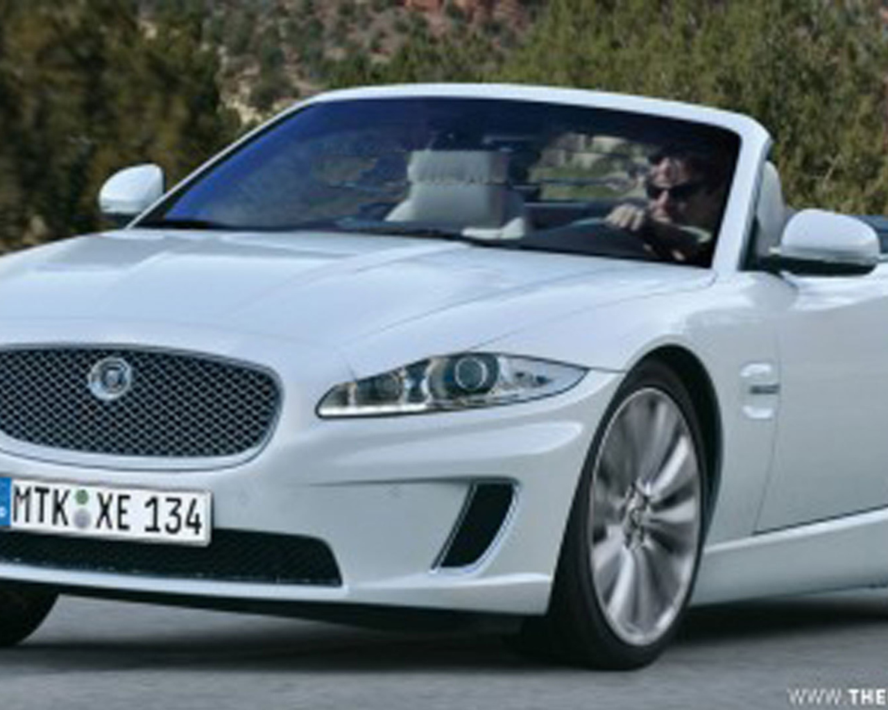 Кабриолет Jaguar XF