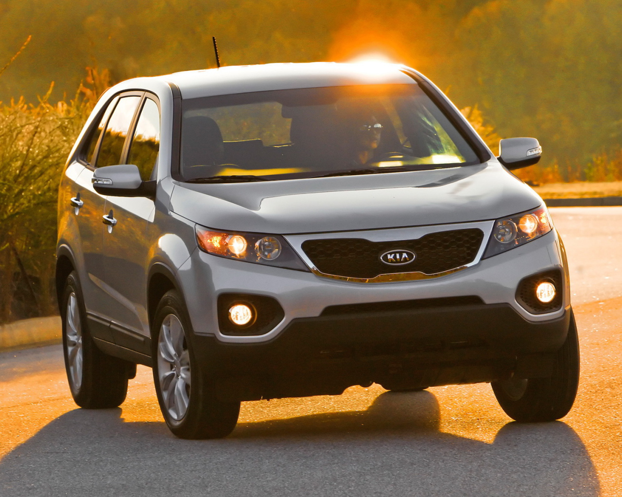 Красивый автомобиль Kia Sorento в Москве