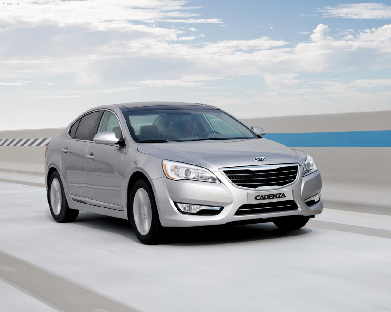 Дизайн автомобиля Kia Cadenza 2014 года