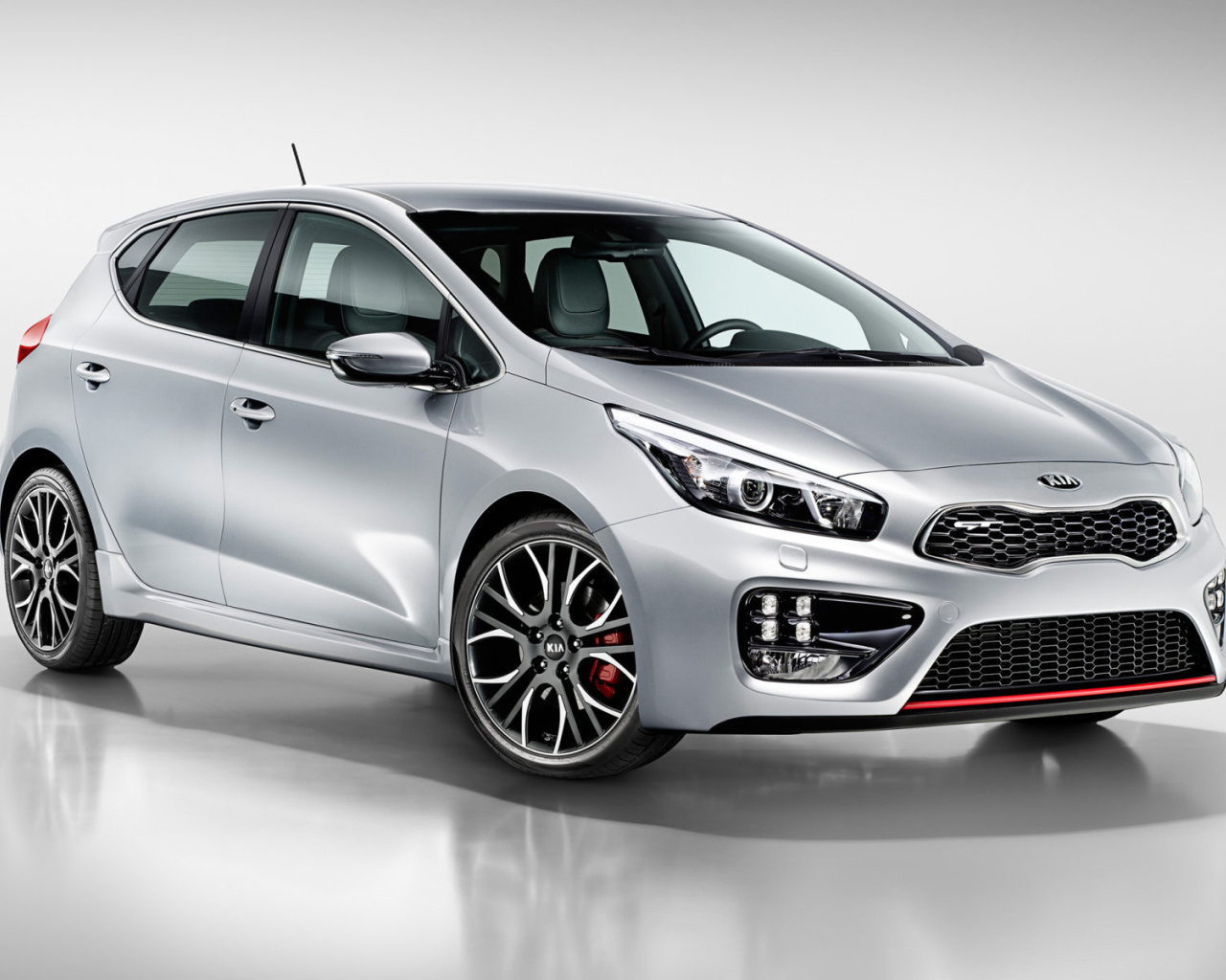 Новая машина Kia Ceed