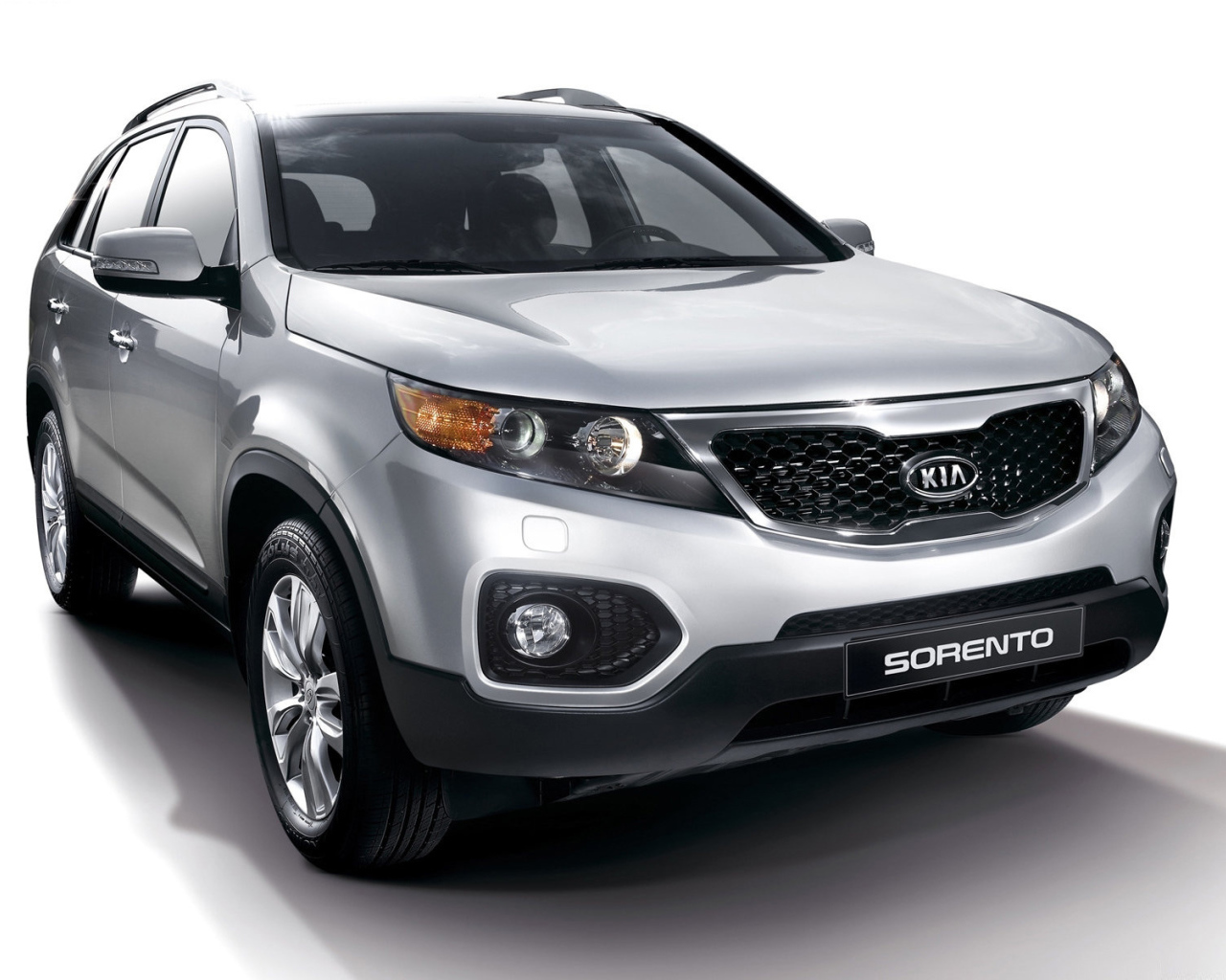 Новая машина Kia Sorento