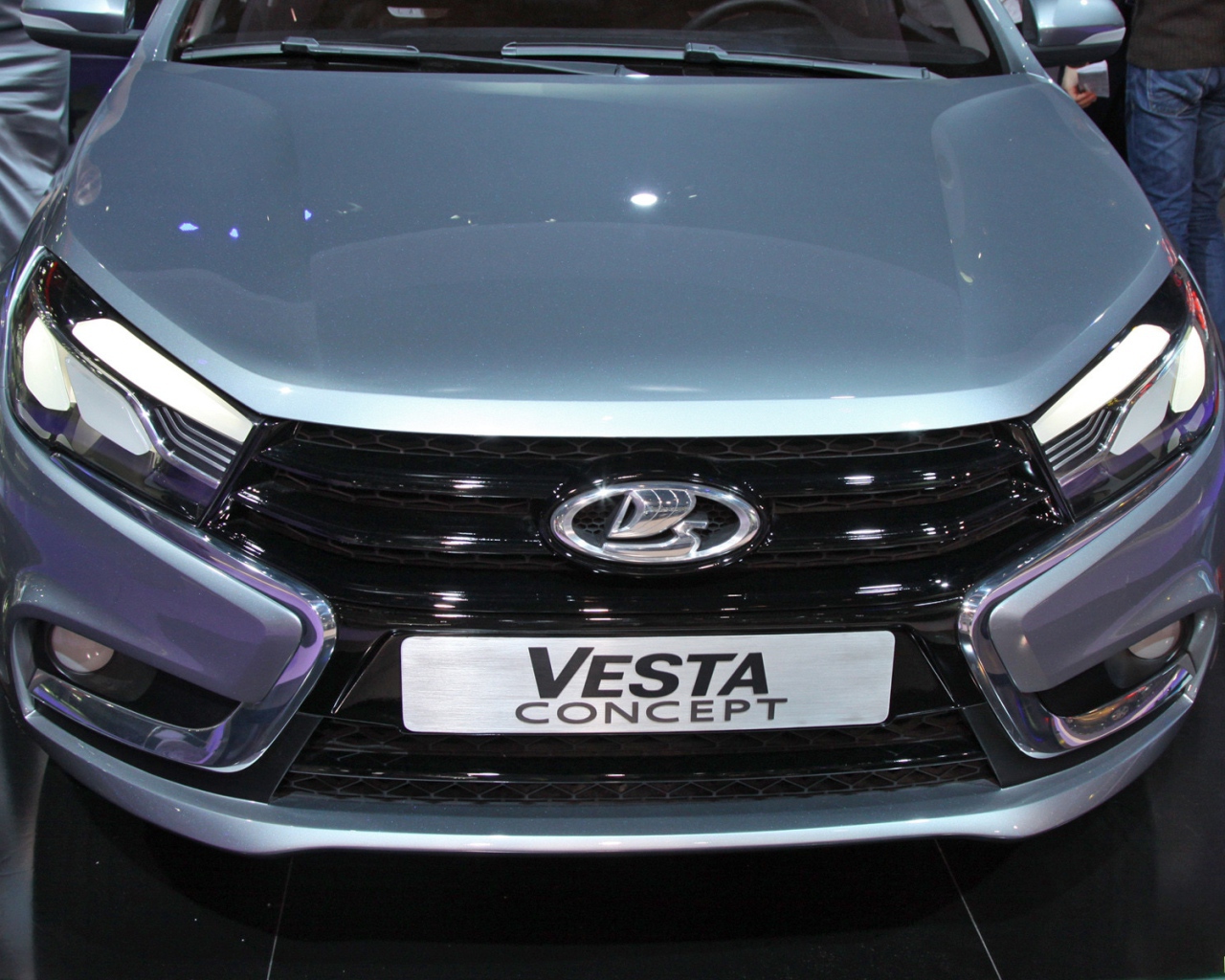 Перед новой Лады Веста