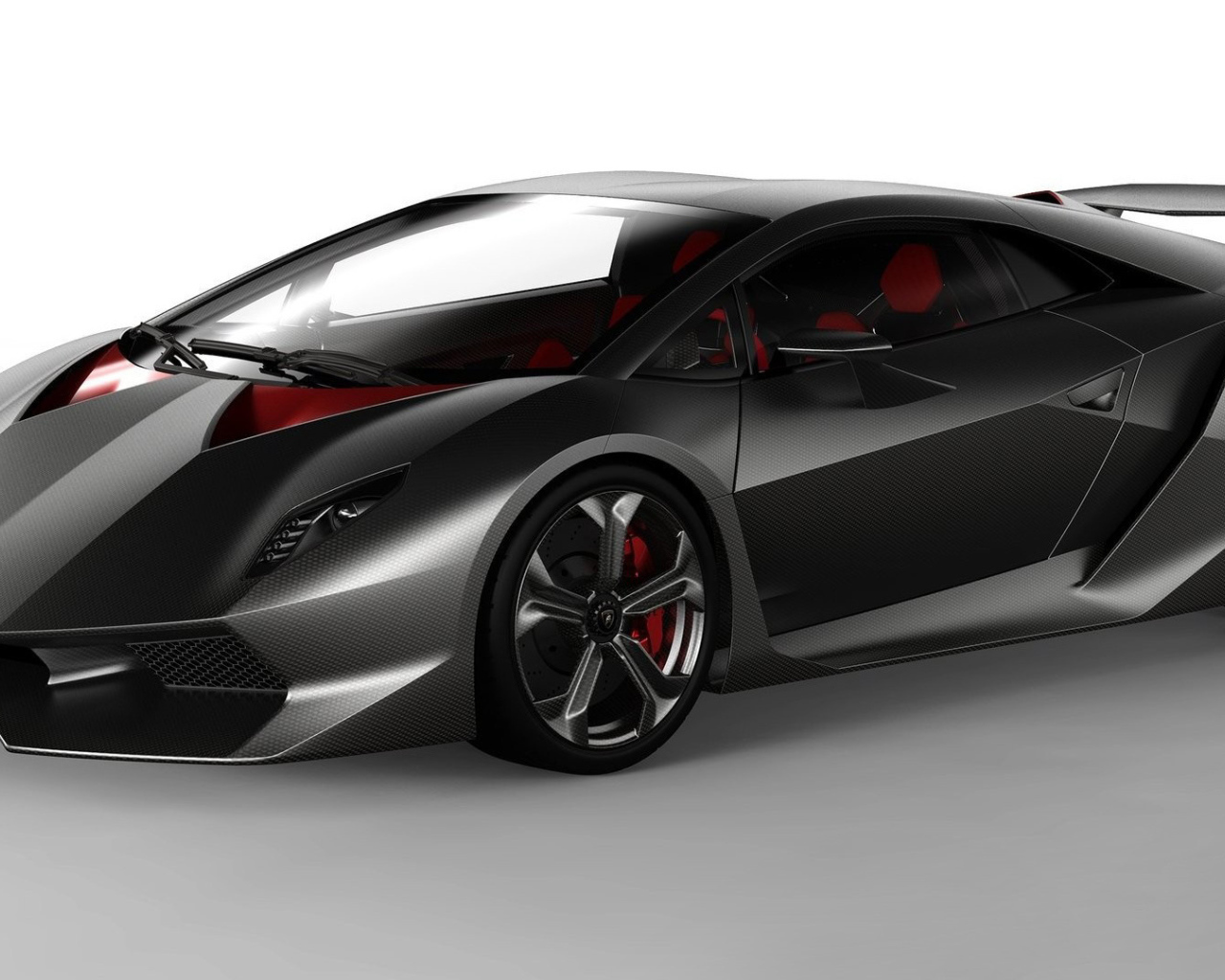 Красивый автомобиль LamborghiniSesto Elemento в Москве