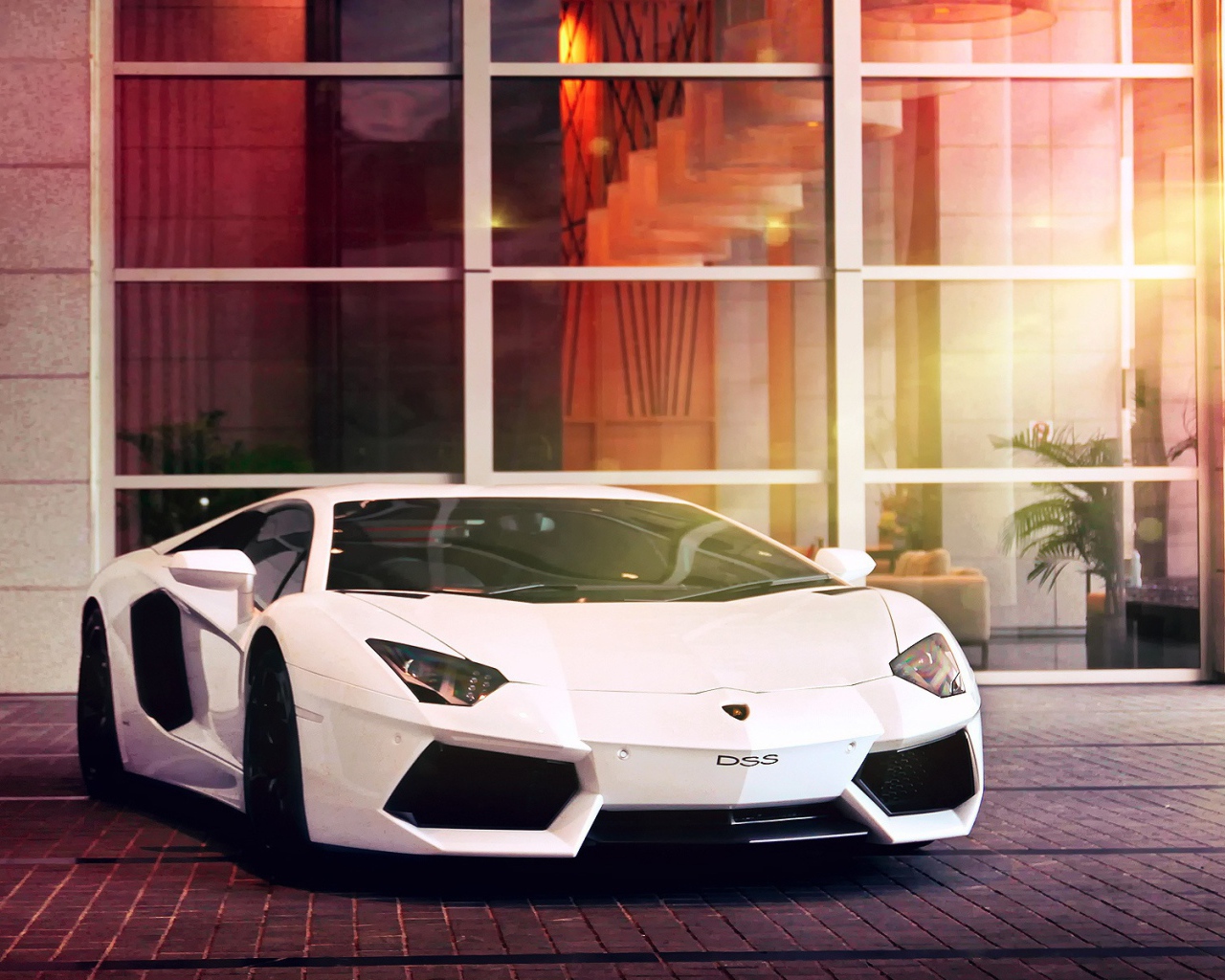 Белый Lamborghini aventador lp 700