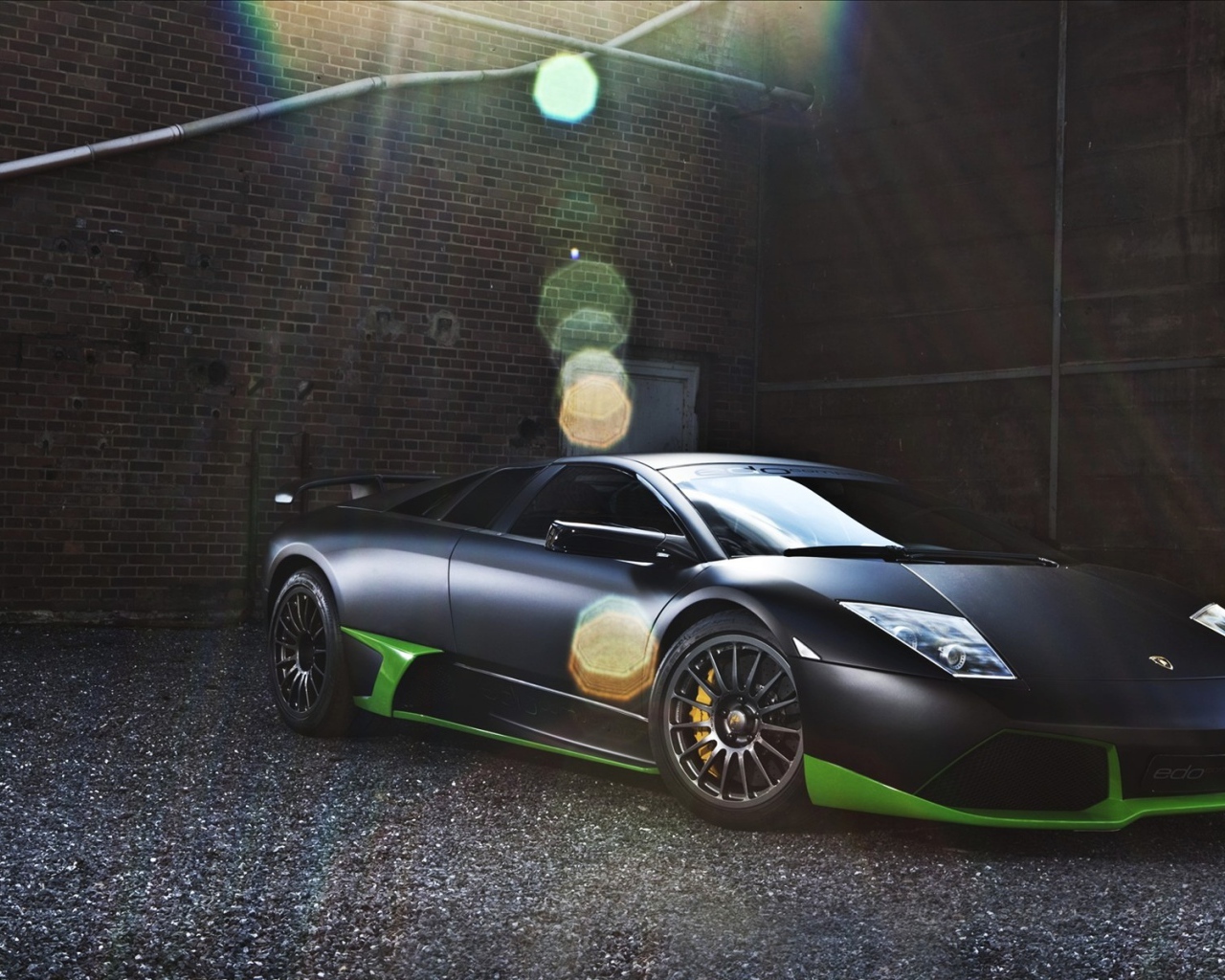 Машина Lamborghini lp750