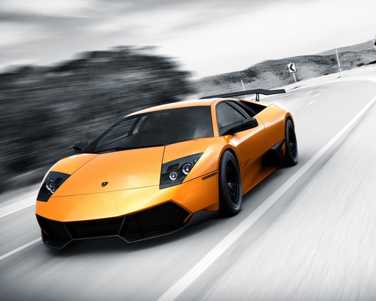 Lamborghini murcielago в дороге 