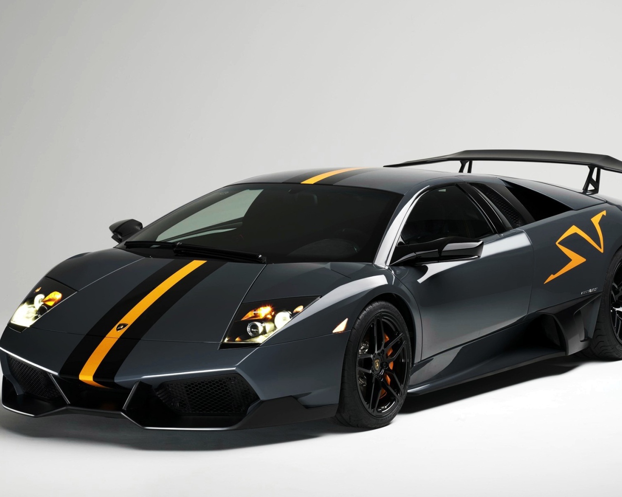 Lamborghini murcielago lp 670 на выставке
