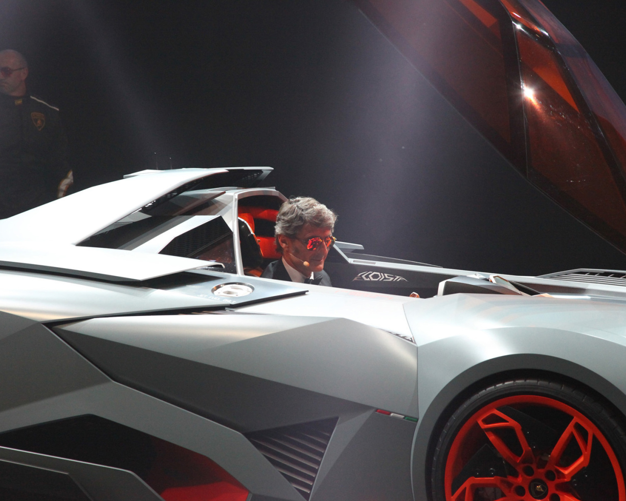 Надежный автомобиль Lamborghini Egoista
