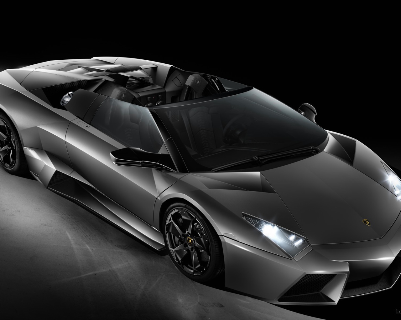 Новая машина Lamborghini Reventon
