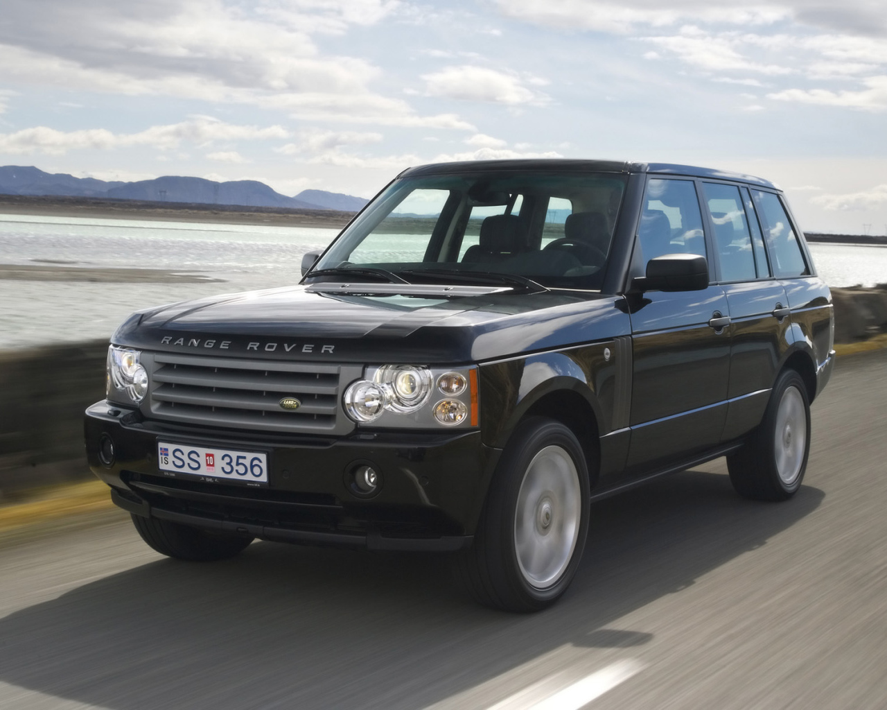 Новая машина Land Rover A8