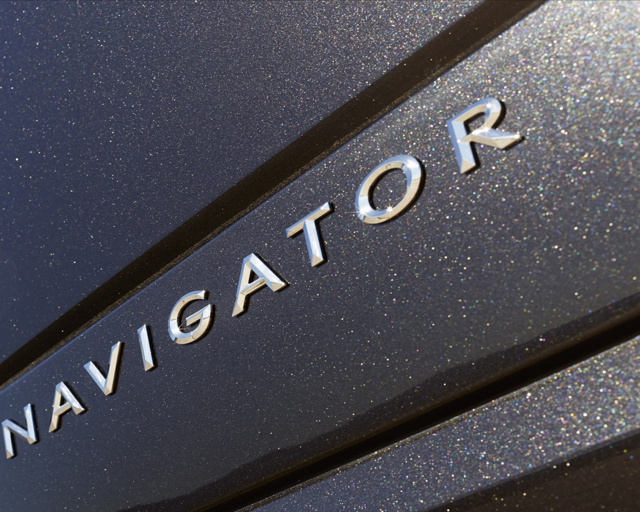 Дизайн автомобиля Lincoln Navigator 2014