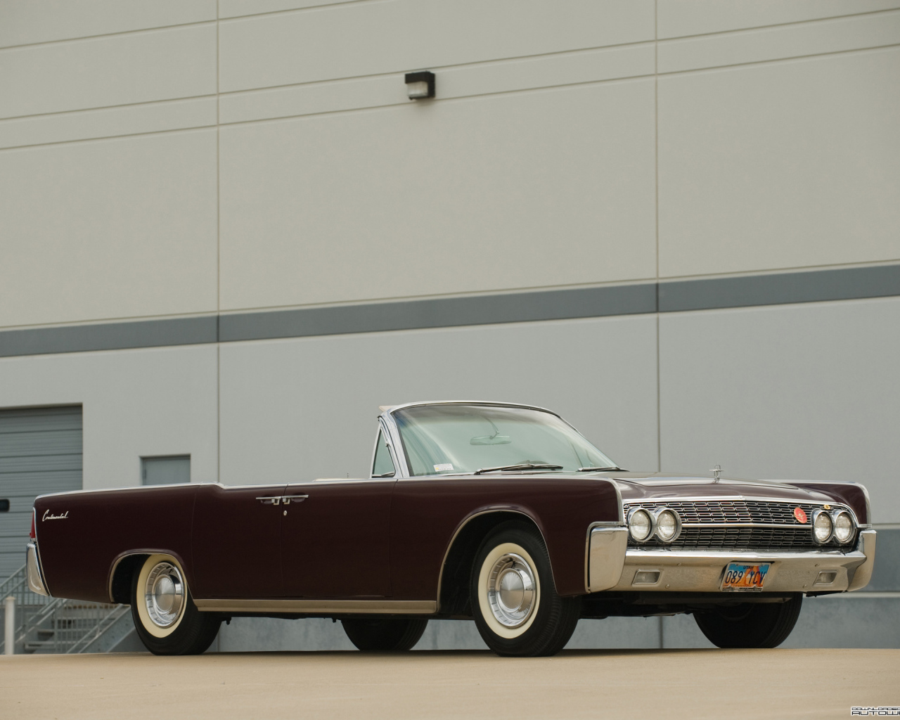 Reliable car Lincoln Continental 