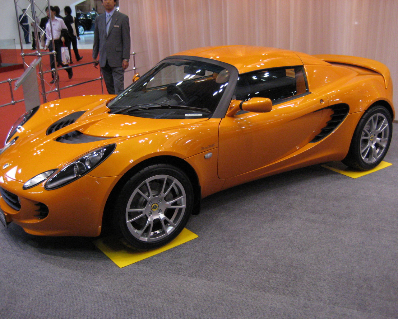 Lotus Elise в салоне