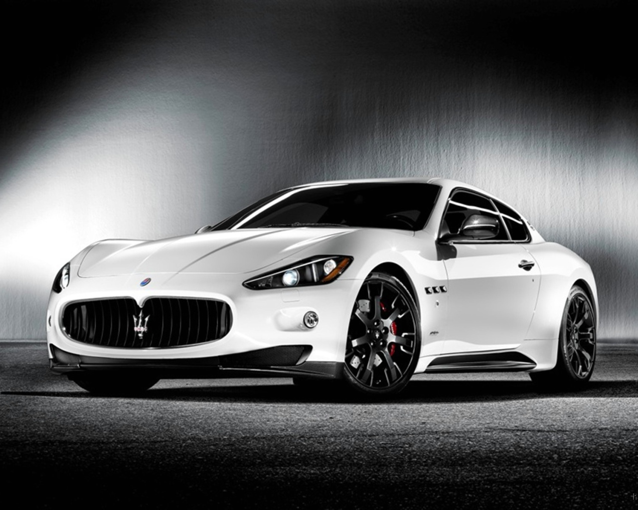 Дизайн автомобиля Maserati Granturismo