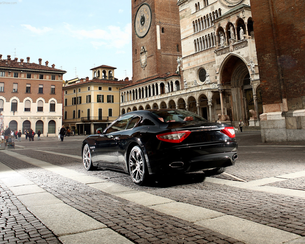 Новая машина Maserati Granturismo