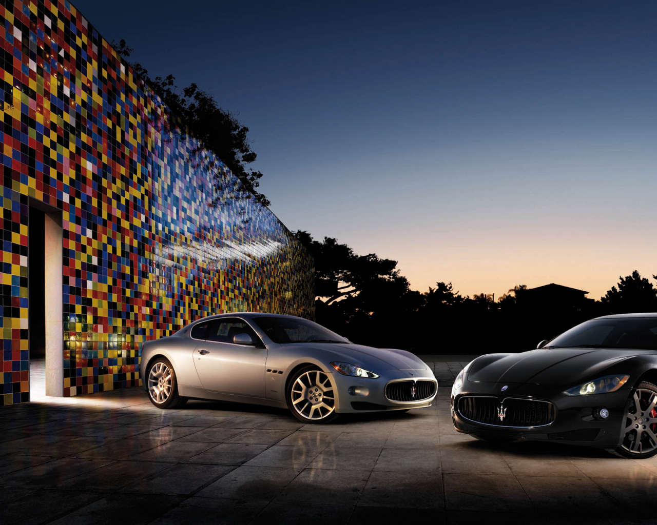 Надежный автомобиль Maserati Granturismo