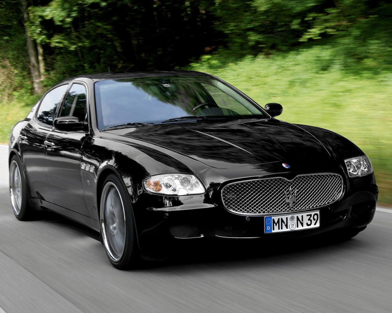 Надежный автомобиль Maserati Quattroporte