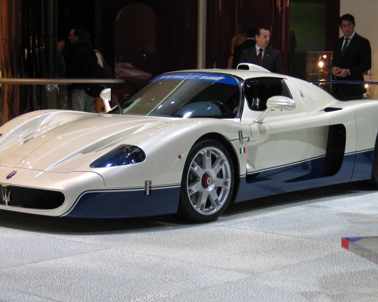 Надежная машина Maserati MC12