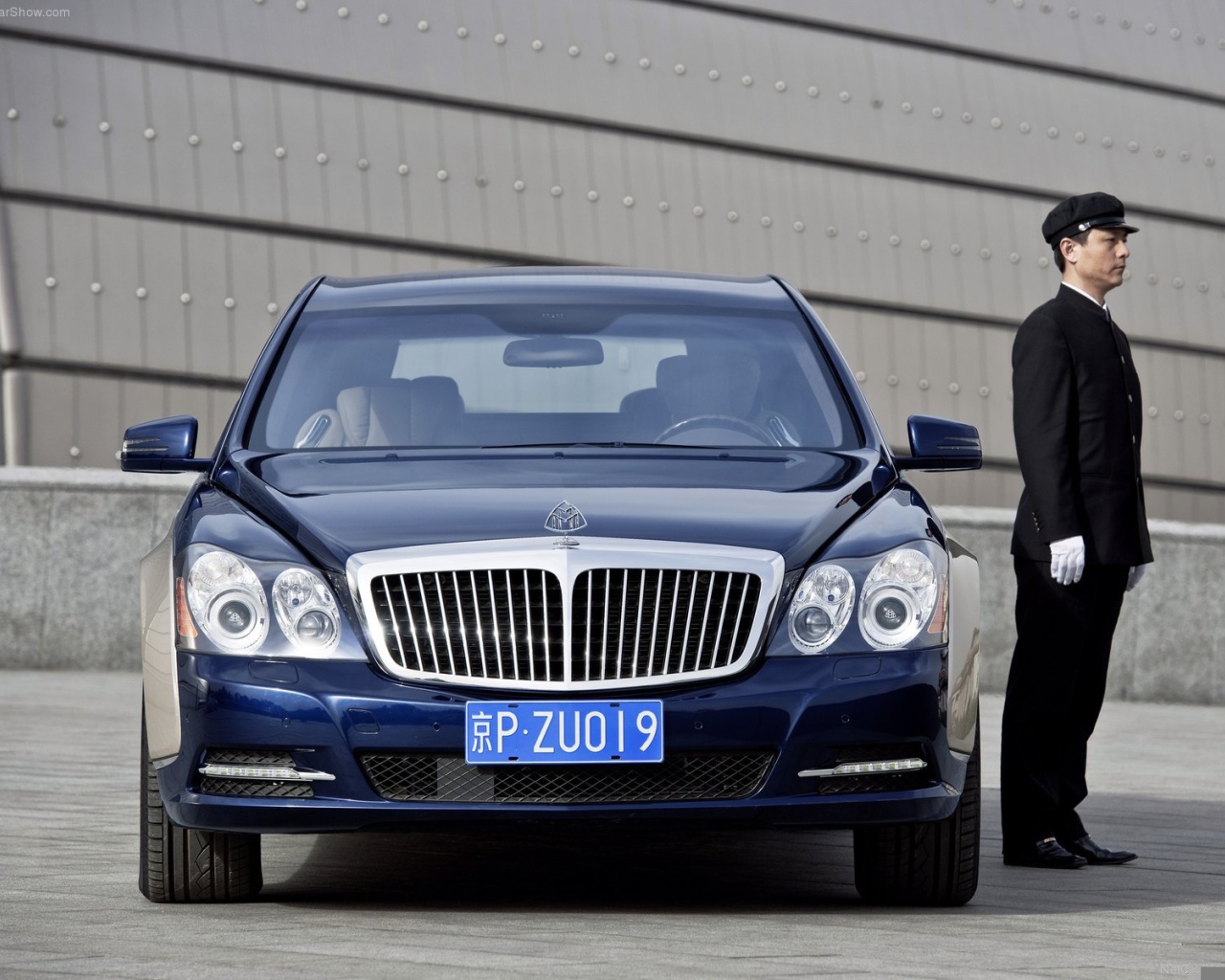 Новая машина Maybach  62s