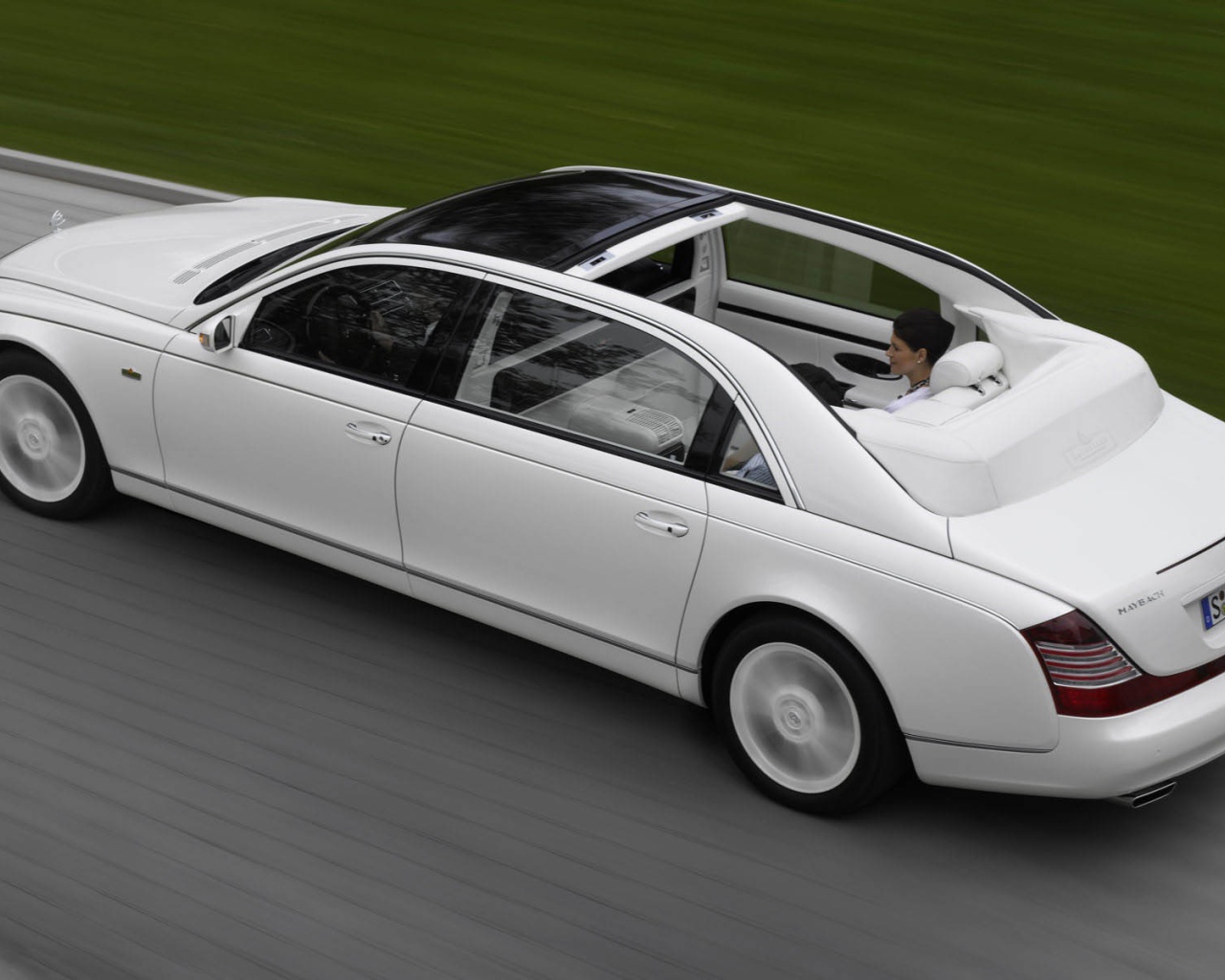  Новая машина Maybach  2014