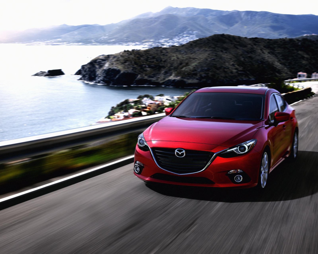 Новая машина Mazda 3 2014